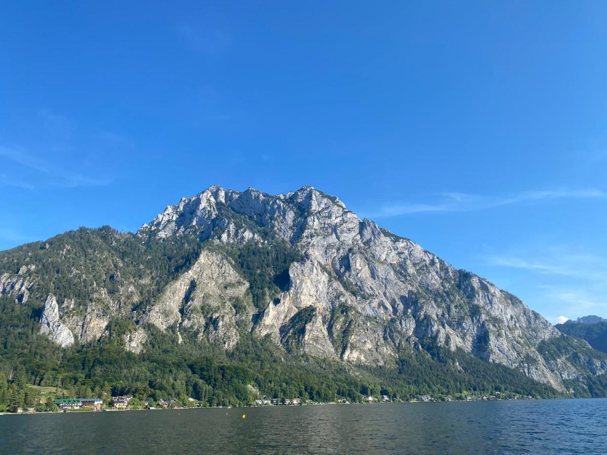 Ferienhaeuschen Am Traunsee Mit Tretboot Zur Freien Nutzung Am Badeplatz 阿尔特穆斯特 外观 照片